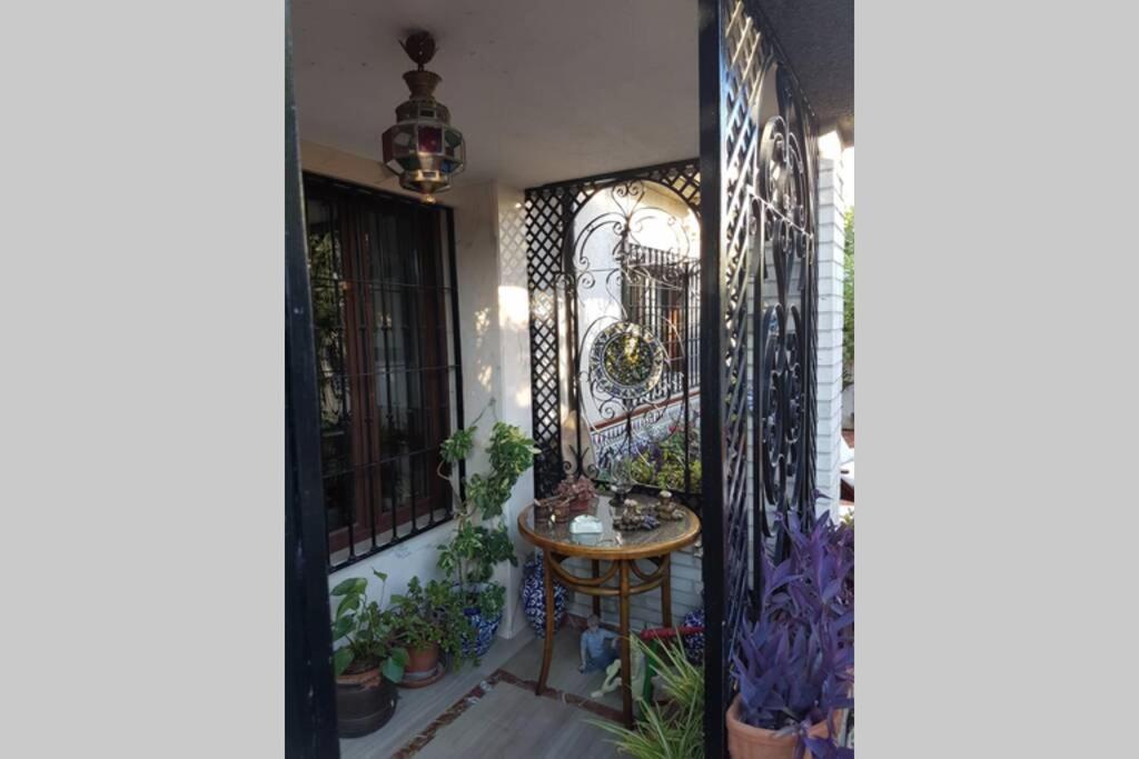 Casa En Granada Con Hermoso Jardin, Parking Calle Extérieur photo